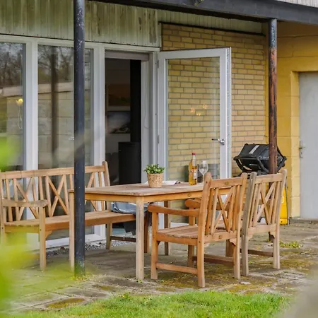 Othinkarl - 1km From The Sea By Interhome Feriehus *